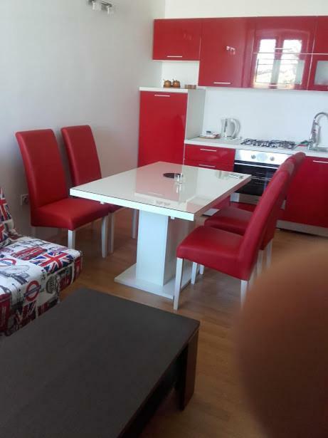 Apartment Riva Биоград-на-Мору Экстерьер фото